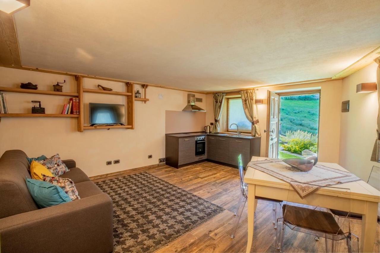 Casa Vacanze Petit Haury - Alloggi Ad Uso Turistico Vda Arvier N 0039 E N 0040 - Екстериор снимка